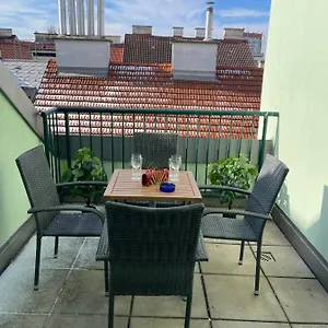 Appartamento Dachterrasse Fuer 4 Personen, Vienna